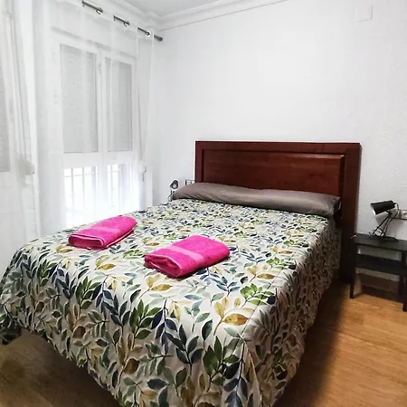 Apartamento Con Parking Gratis En Centro, Merced Apartment